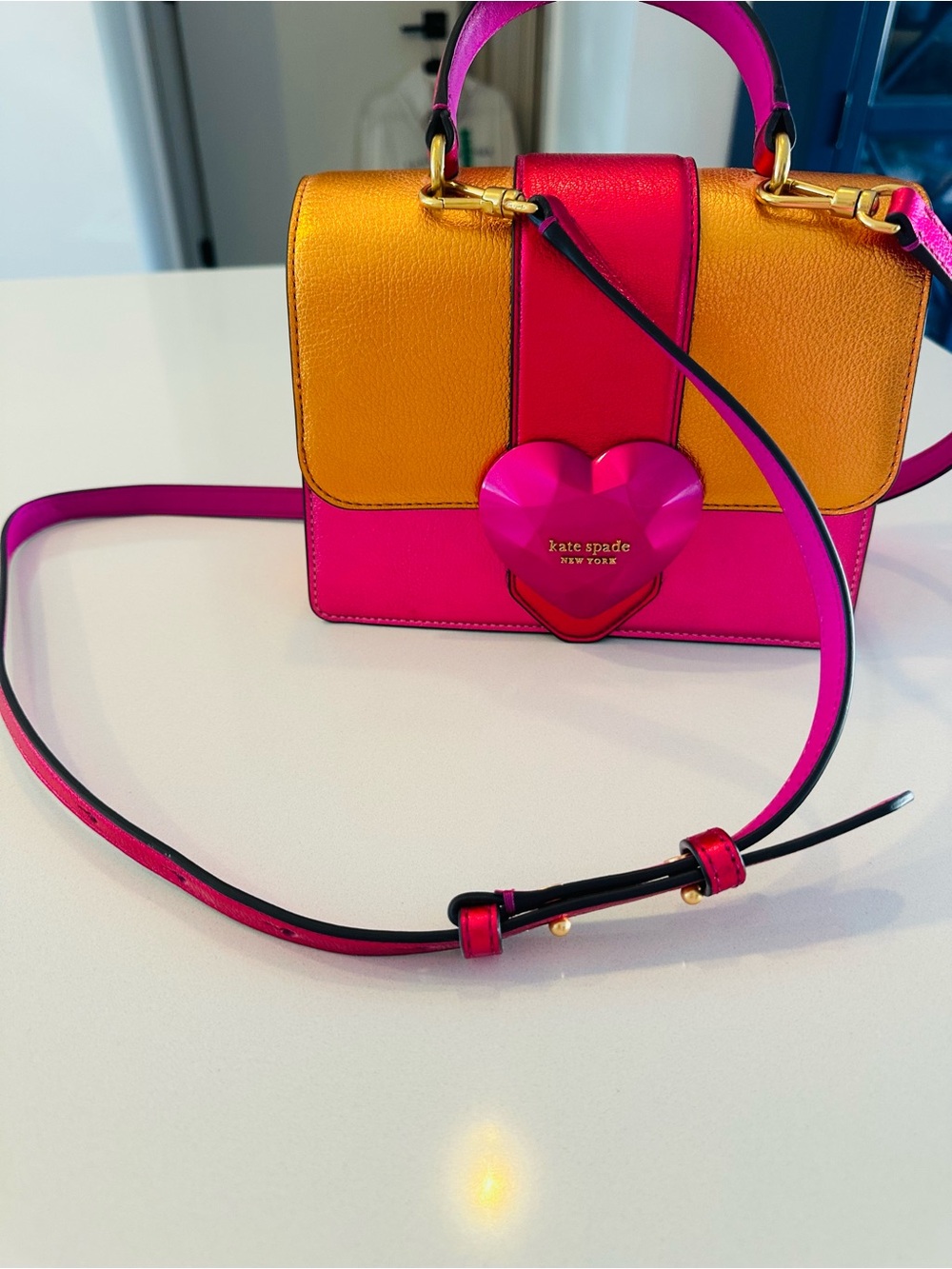 kate spade gold and hot pink heart crossbody NWOT